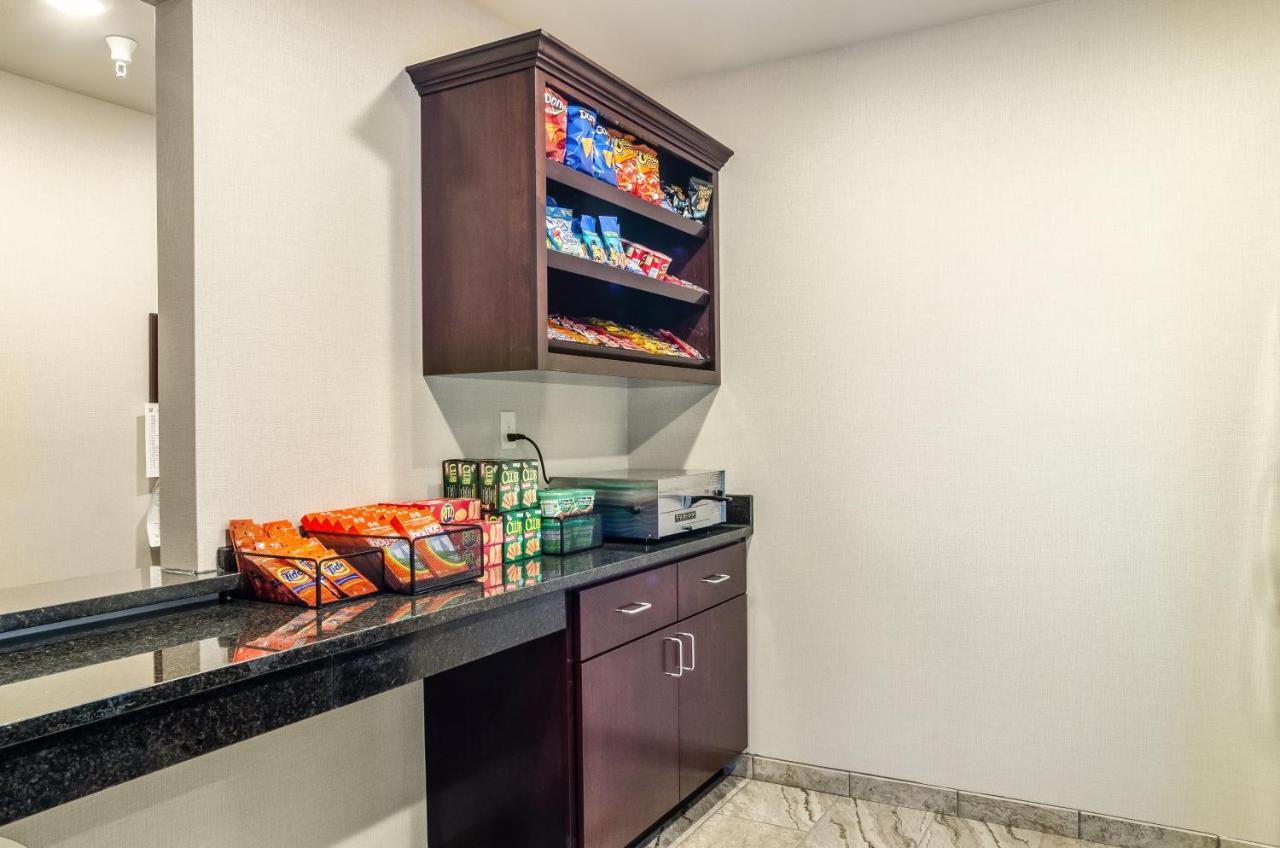 Cobblestone Inn & Suites - Bridgeport エクステリア 写真