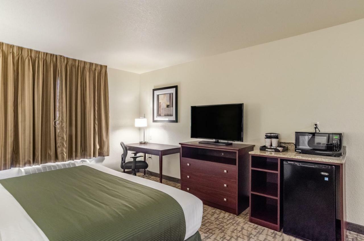 Cobblestone Inn & Suites - Bridgeport エクステリア 写真